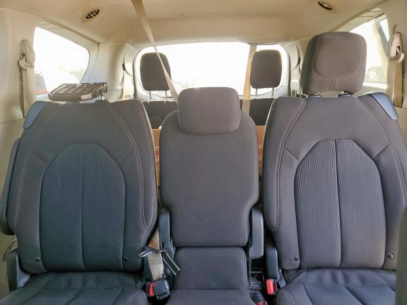 Photo 10 from auction – 2018 CHRYSLER PACIFICA T with VIN 2C4RC1FG0JR157219