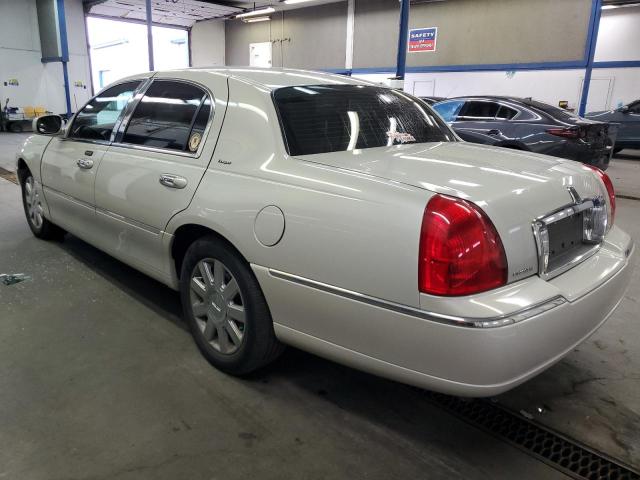 Photo 2 from auction – 2007 LINCOLN TOWN CAR D with VIN 1LNHM83V47Y603411