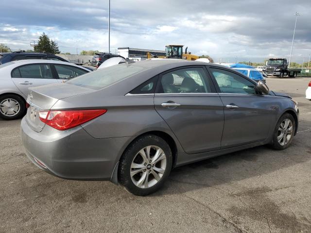 Photo 3 from auction – 2011 HYUNDAI SONATA SE with VIN 5NPEC4AC0BH141458