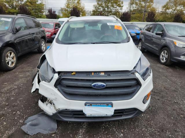 Photo 5 from auction – 2018 FORD ESCAPE S with VIN 1FMCU0F70JUA27047
