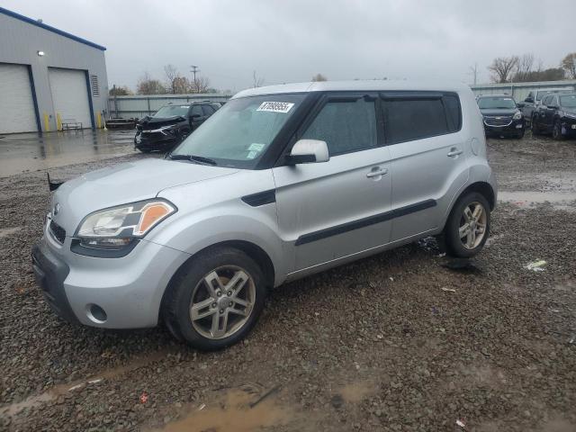 KIA SOUL + 2011 with VIN KNDJT2A27B7287693 - Photo from auction