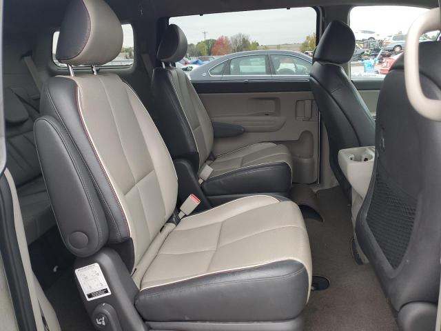 Photo 11 from auction – 2017 KIA SEDONA LX with VIN KNDMB5C11H6239210