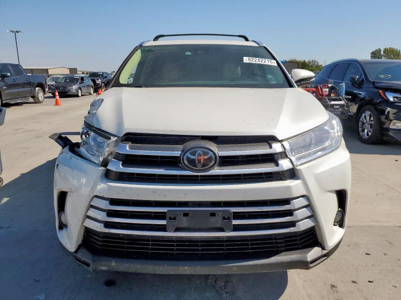 Photo 5 from auction – 2017 TOYOTA HIGHLANDER with VIN 5TDKZRFH0HS519414