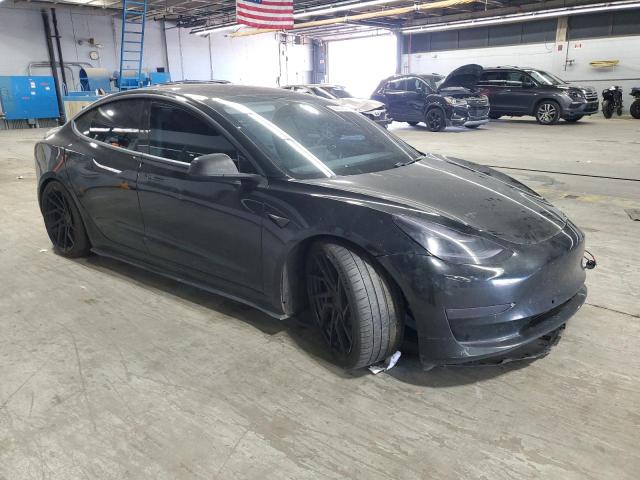 Photo 4 from auction – 2018 TESLA MODEL 3 with VIN 5YJ3E1EBXJF151364