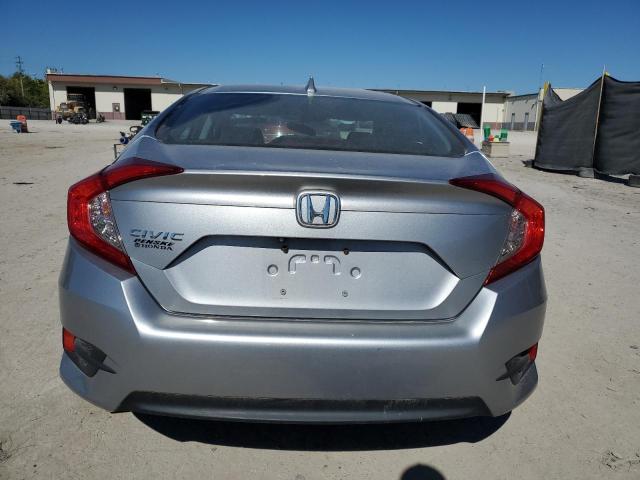 صورة رقم 6 من المزاد - 2017 HONDA CIVIC EX مع VIN 19XFC2F88HE037553