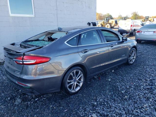 Photo 3 from auction – 2019 FORD FUSION TIT with VIN 3FA6P0RU0KR101429