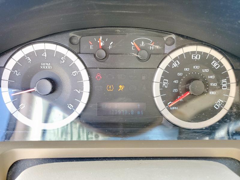 Photo 9 from auction – 2010 FORD ESCAPE LIM with VIN 1FMCU0EG0AKB81402
