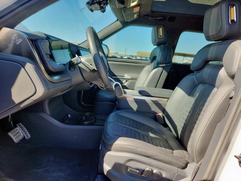 Photo 7 from auction – 2022 RIVIAN R1T LAUNCH with VIN 7FCTGAAL2NN006541