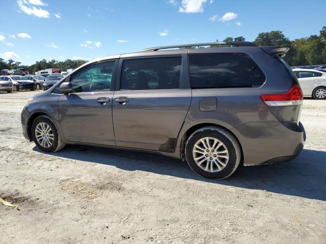 Photo 2 from auction – 2012 TOYOTA SIENNA XLE with VIN 5TDYK3DCXCS231525