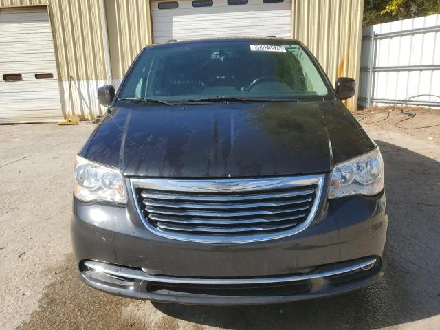 Photo 5 from auction – 2016 CHRYSLER TOWN & COU with VIN 2C4RC1BG6GR147874