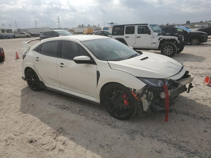 Photo 4 from auction – 2017 HONDA CIVIC TYPE with VIN SHHFK8G79HU200778