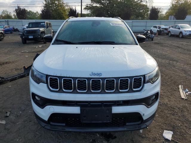 Photo 5 from auction – 2024 JEEP COMPASS LATITUDE with VIN 3C4NJDBN3RT114349