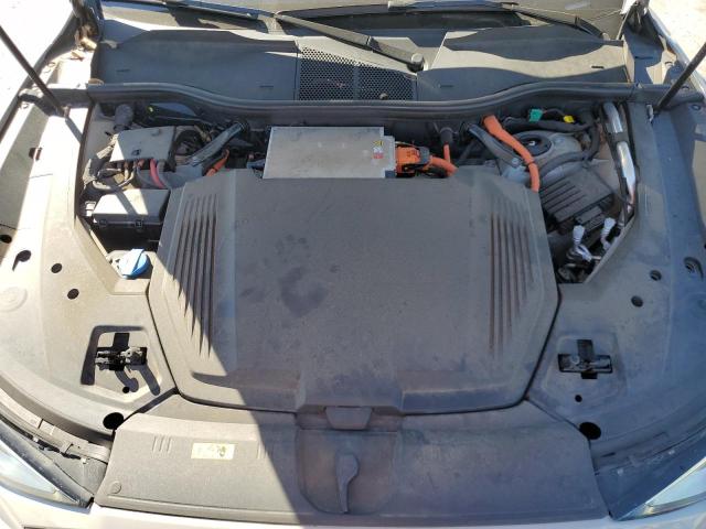 Photo 12 from auction – 2022 AUDI E-TRON S P with VIN WA1VCBGE9NB035443