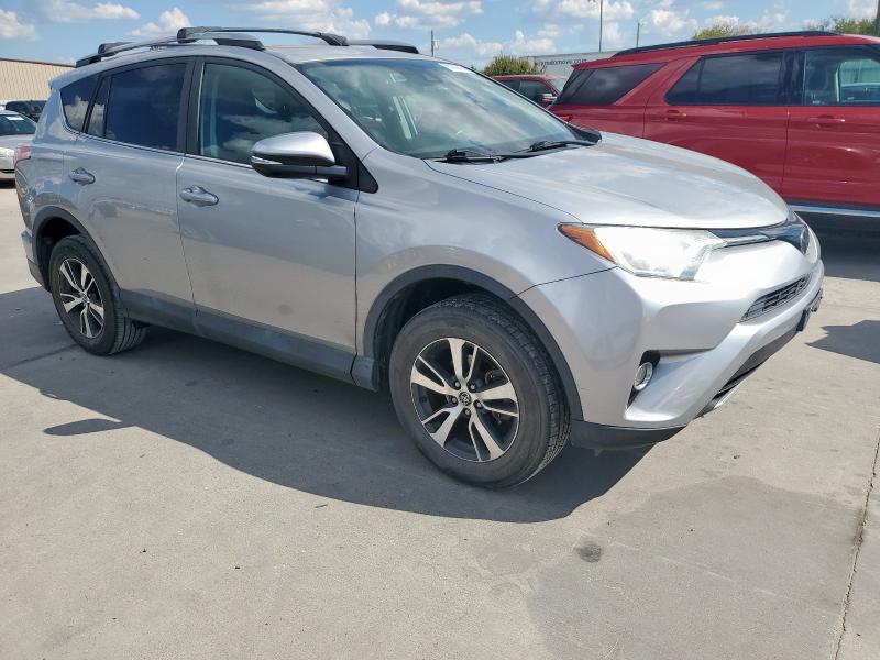 Photo 4 from auction – 2017 TOYOTA RAV4 XLE with VIN 2T3WFREVXHW323884