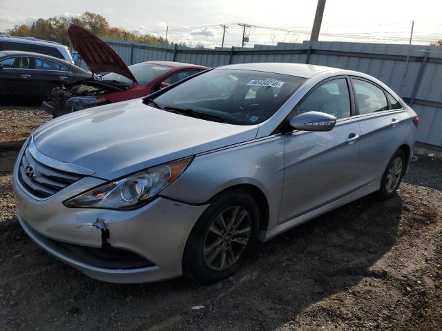 HYUNDAI SONATA 2014 with VIN 5NPEB4AC2EH823698 - Photo from auction