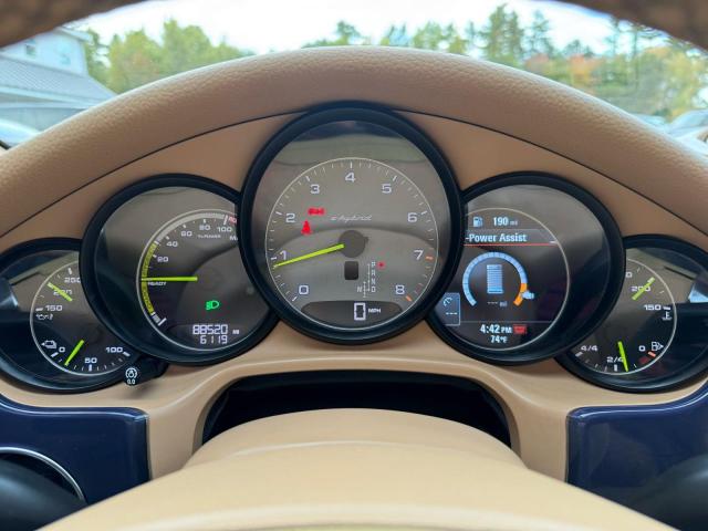 Photo 9 from auction – 2014 PORSCHE PANAMERA S with VIN WP0AD2A77EL044504