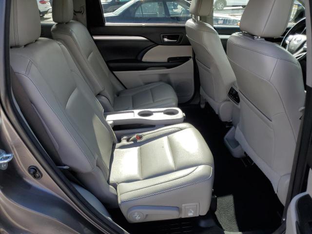 Photo 11 from auction – 2015 TOYOTA HIGHLANDER with VIN 5TDKKRFH6FS043736