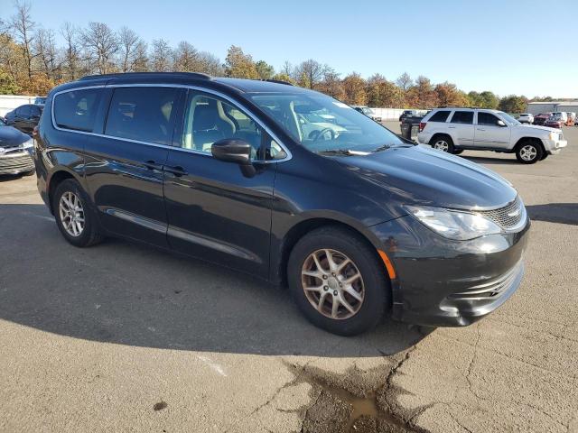Photo 4 from auction – 2020 CHRYSLER VOYAGER LX with VIN 2C4RC1DG9LR265974