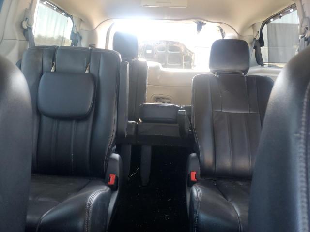 Photo 10 from auction – 2014 CHRYSLER TOWN & COU with VIN 2C4RC1BG8ER340055
