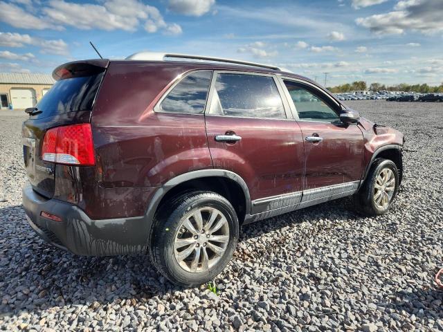 Photo 3 from auction – 2011 KIA SORENTO EX with VIN 5XYKU4A10BG056092