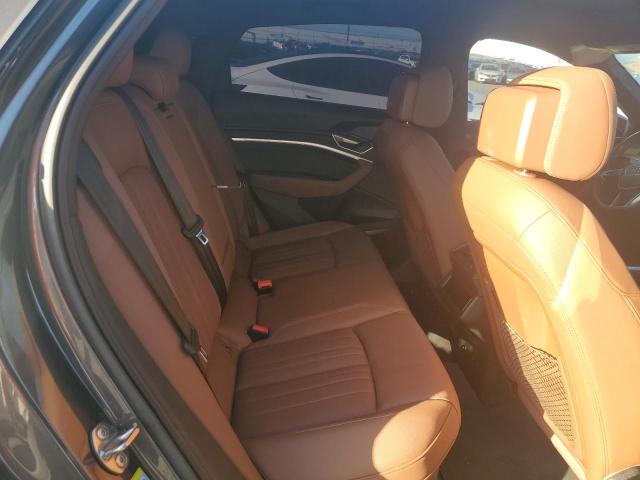 Фото 11 с аукциона – 2024 AUDI Q8 E-TRON с VIN WA1CAAGE3RB013872