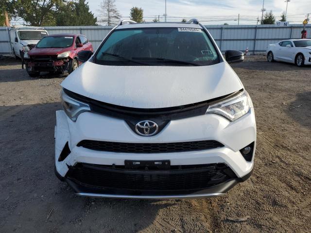 Photo 5 from auction – 2016 TOYOTA RAV4 SE with VIN JTMJFREV0GD182376