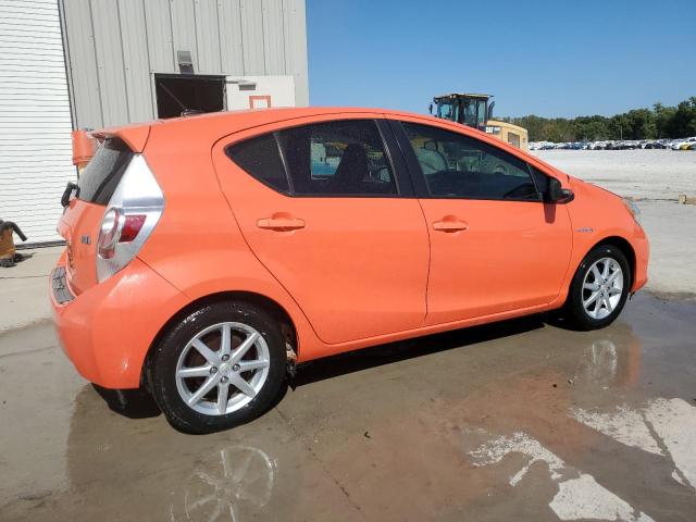Photo 3 from auction – 2012 TOYOTA PRIUS C with VIN JTDKDTB34C1029411