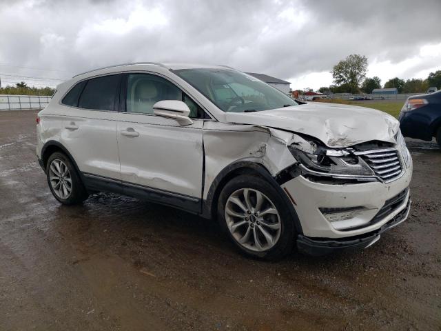 Photo 4 from auction – 2017 LINCOLN MKC SELECT with VIN 5LMCJ2C99HUL51888