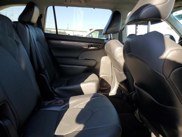Photo 11 from auction – 2022 TOYOTA HIGHLANDER with VIN 5TDFZRBH3NS212984