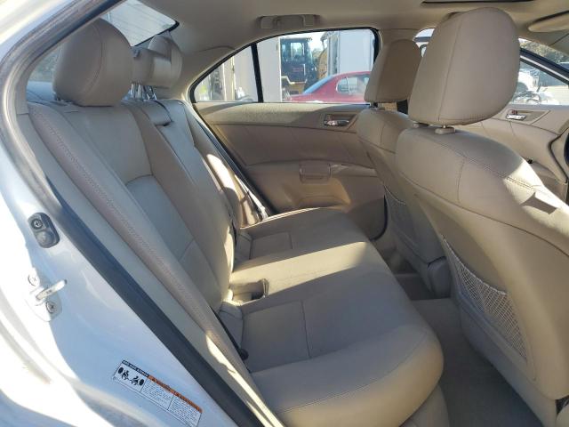 Photo 10 from auction – 2012 SUZUKI KIZASHI SP with VIN JS2RF9A8XC6100810