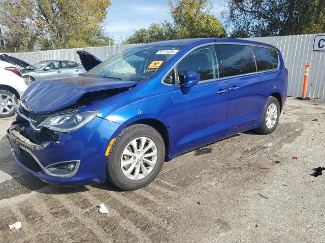 CHRYSLER PACIFICA T 2019 with VIN 2C4RC1FG6KR576824 - Photo from auction