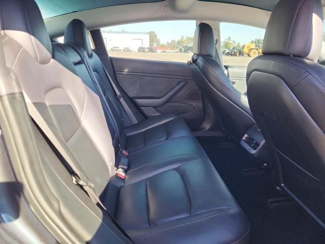 Photo 10 from auction – 2018 TESLA MODEL 3 with VIN 5YJ3E1EAXJF037100
