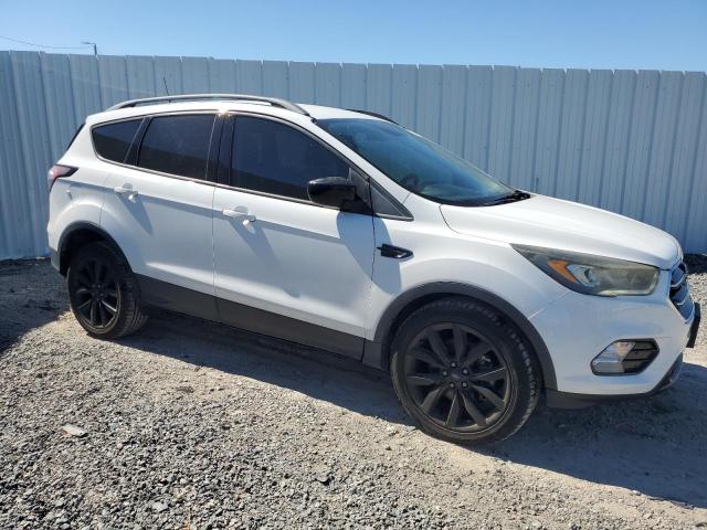 Photo 4 from auction – 2017 FORD ESCAPE SE with VIN 1FMCU0G98HUE07375