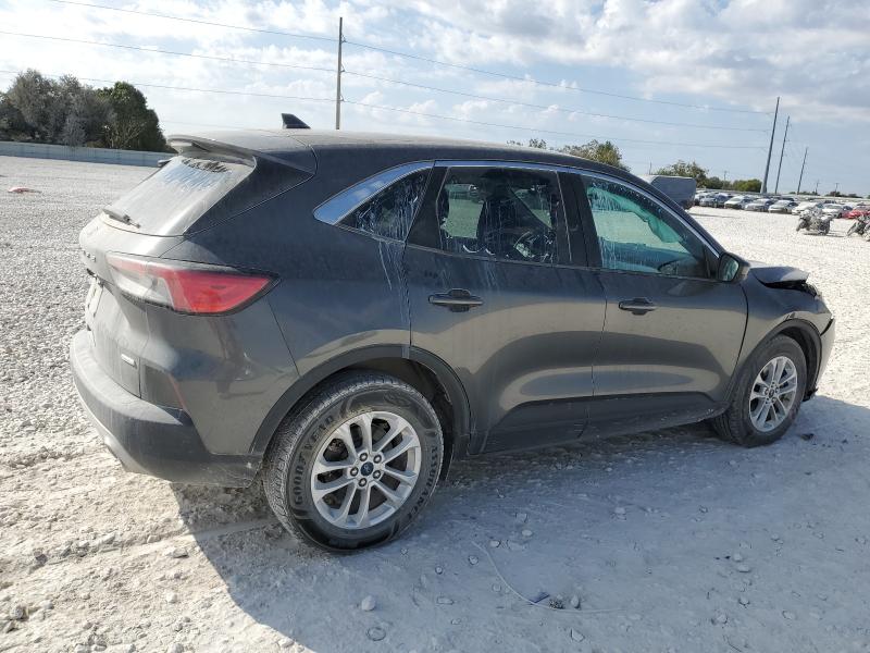 Photo 3 from auction – 2020 FORD ESCAPE SE with VIN 1FMCU0G62LUA76369