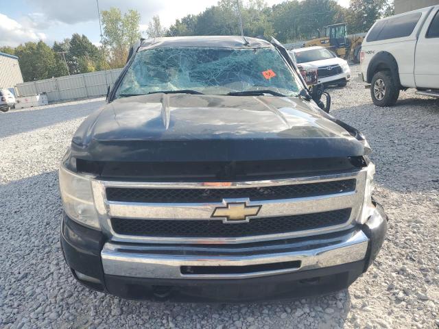 Photo 5 from auction – 2011 CHEVROLET SILVERADO with VIN 1GCRKSE33BZ124584