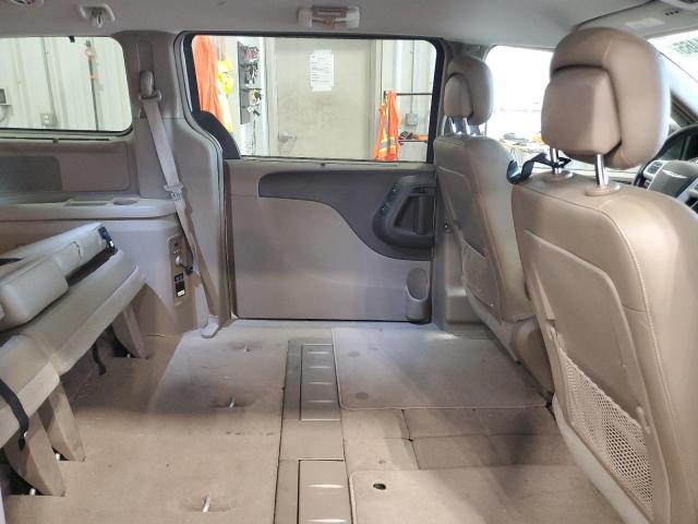 Photo 11 from auction – 2015 CHRYSLER TOWN & COU with VIN 2C4RC1CG0FR513485