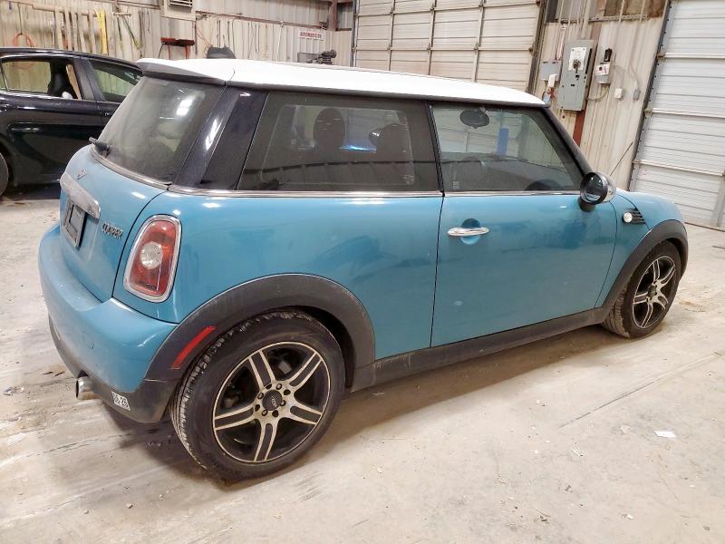 Photo 3 from auction – 2009 MINI COOPER with VIN WMWMF33569TT69852