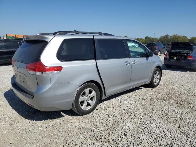 Photo 3 from auction – 2014 TOYOTA SIENNA LE with VIN 5TDKK3DC6ES412713