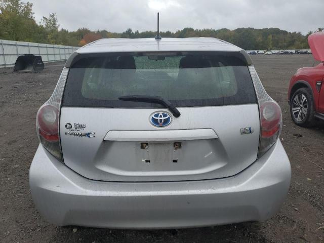 Photo 6 from auction – 2012 TOYOTA PRIUS C with VIN JTDKDTB37C1526324