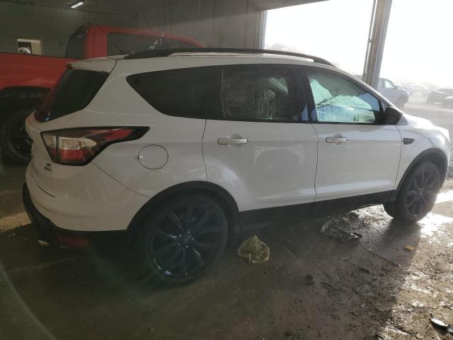 Photo 3 from auction – 2018 FORD ESCAPE SE with VIN 1FMCU0GD5JUD25761