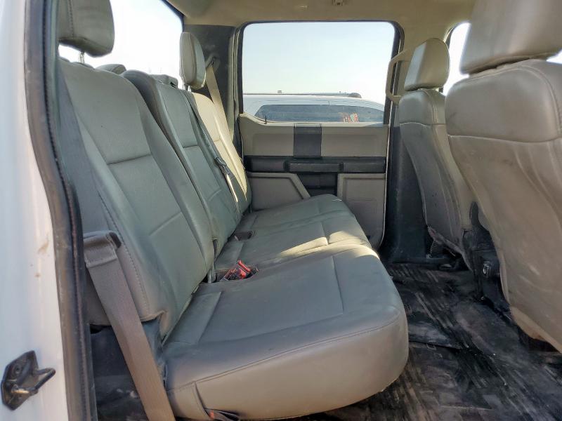 Photo 10 from auction – 2019 FORD F350 SUPER with VIN 1FD8W3HT8KEF23477