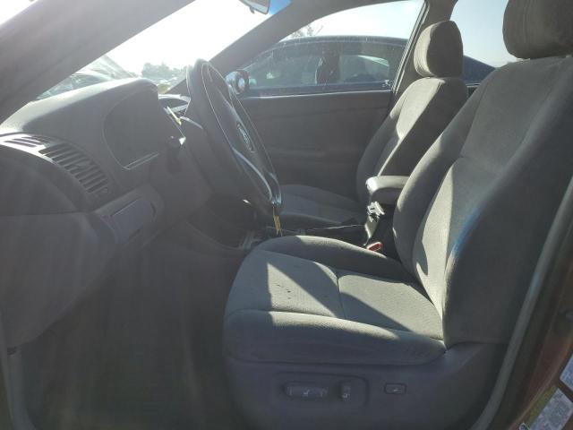 Photo 7 from auction – 2004 TOYOTA CAMRY LE with VIN 4T1BE32K24U271114