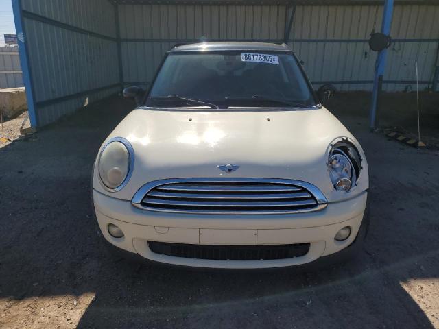 Photo 5 from auction – 2009 MINI COOPER CLU with VIN WMWML33579TN69485