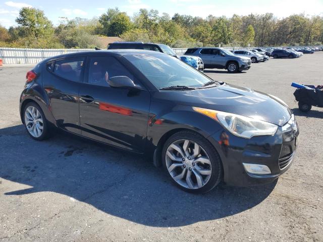 Foto 4 de la subasta – 2012 HYUNDAI VELOSTER con VIN KMHTC6AD5CU032895