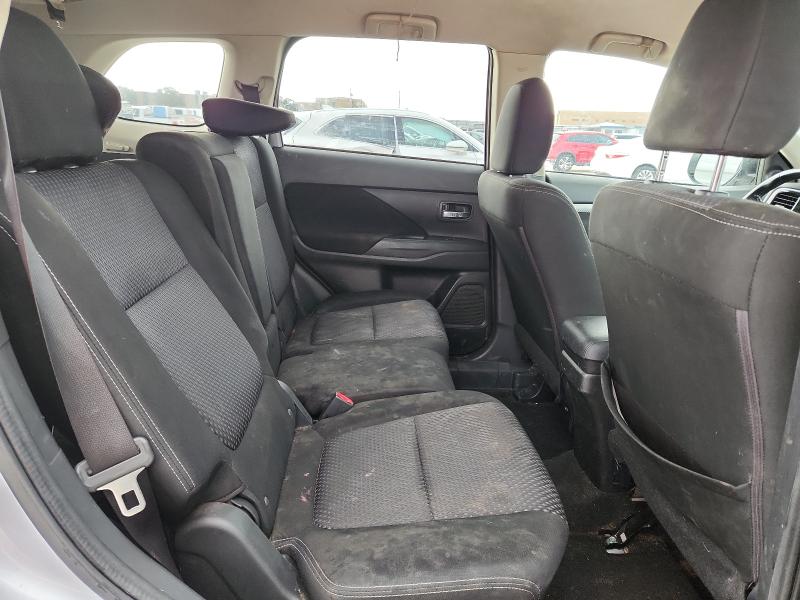 Photo 11 from auction – 2016 MITSUBISHI OUTLANDER with VIN JA4AD3A32GZ055777