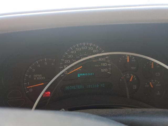 Photo 9 from auction – 2004 CHEVROLET SUBURBAN K with VIN 1GNFK16Z44J166495