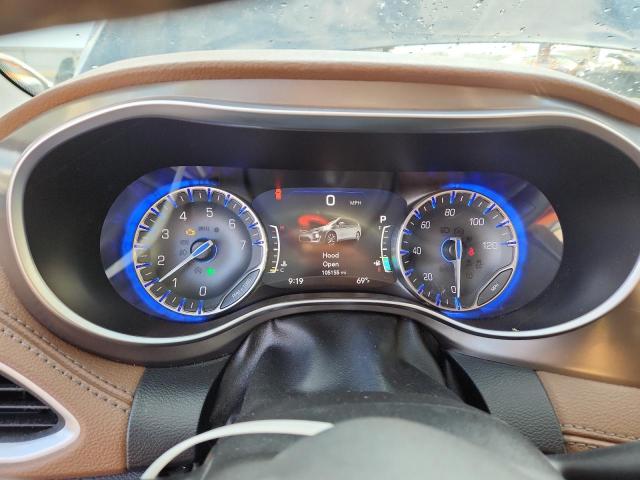 Photo 9 from auction – 2017 CHRYSLER PACIFICA L with VIN 2C4RC1GG8HR531696
