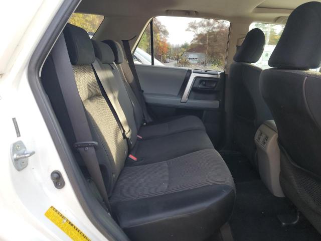 Photo 11 from auction – 2010 TOYOTA 4RUNNER SR with VIN JTEBU5JR2A5004557