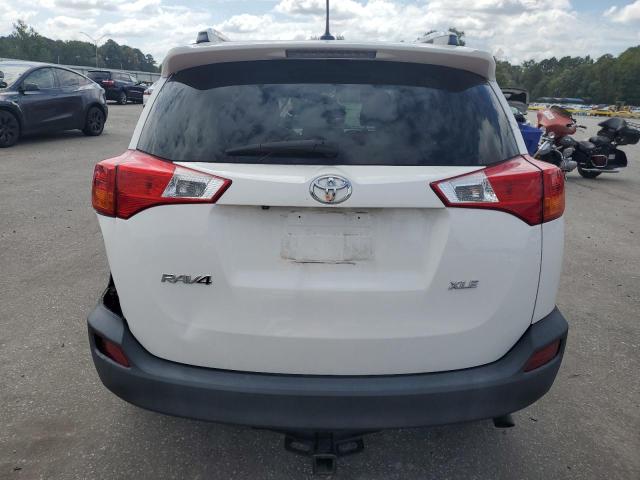 Photo 6 from auction – 2015 TOYOTA RAV4 XLE with VIN 2T3WFREV8FW157345