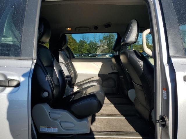 Photo 11 from auction – 2018 TOYOTA SIENNA L with VIN 5TDZZ3DC9JS931453